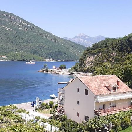 Stevovic Apartments Tivat Exterior foto