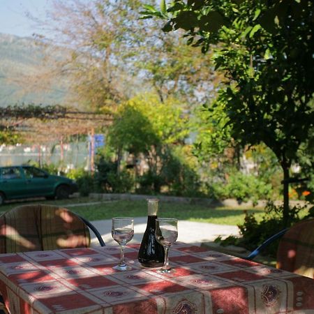 Stevovic Apartments Tivat Exterior foto